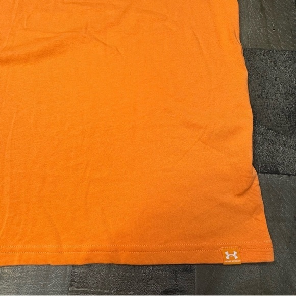 NWT Under Armour Playback Boxy Short Sleeve Tee Medium - Picture 4 of 10